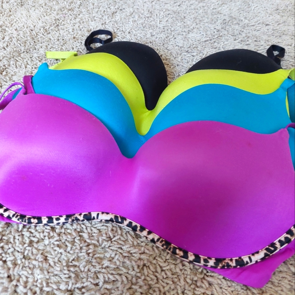 Victoria Secret 32D bra wireless pushup lime green